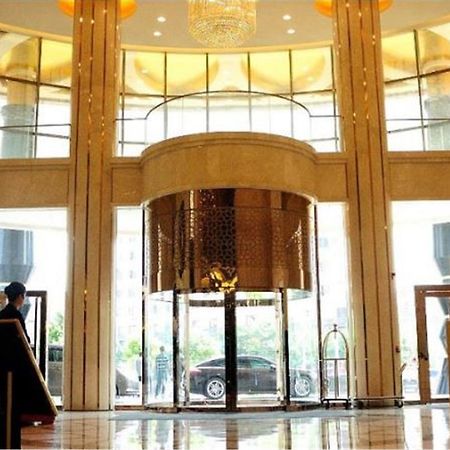 Manhatton Hotel Zhuhai Extérieur photo