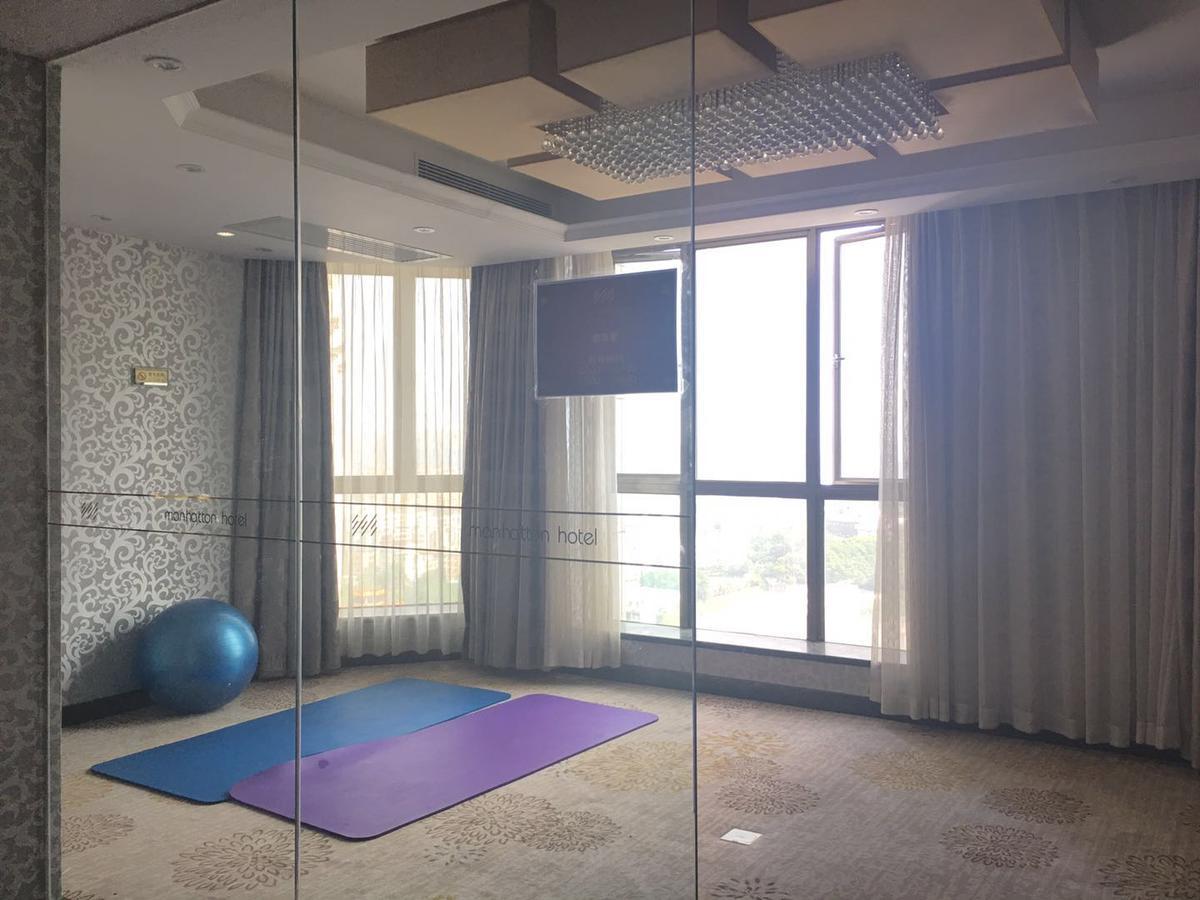 Manhatton Hotel Zhuhai Extérieur photo