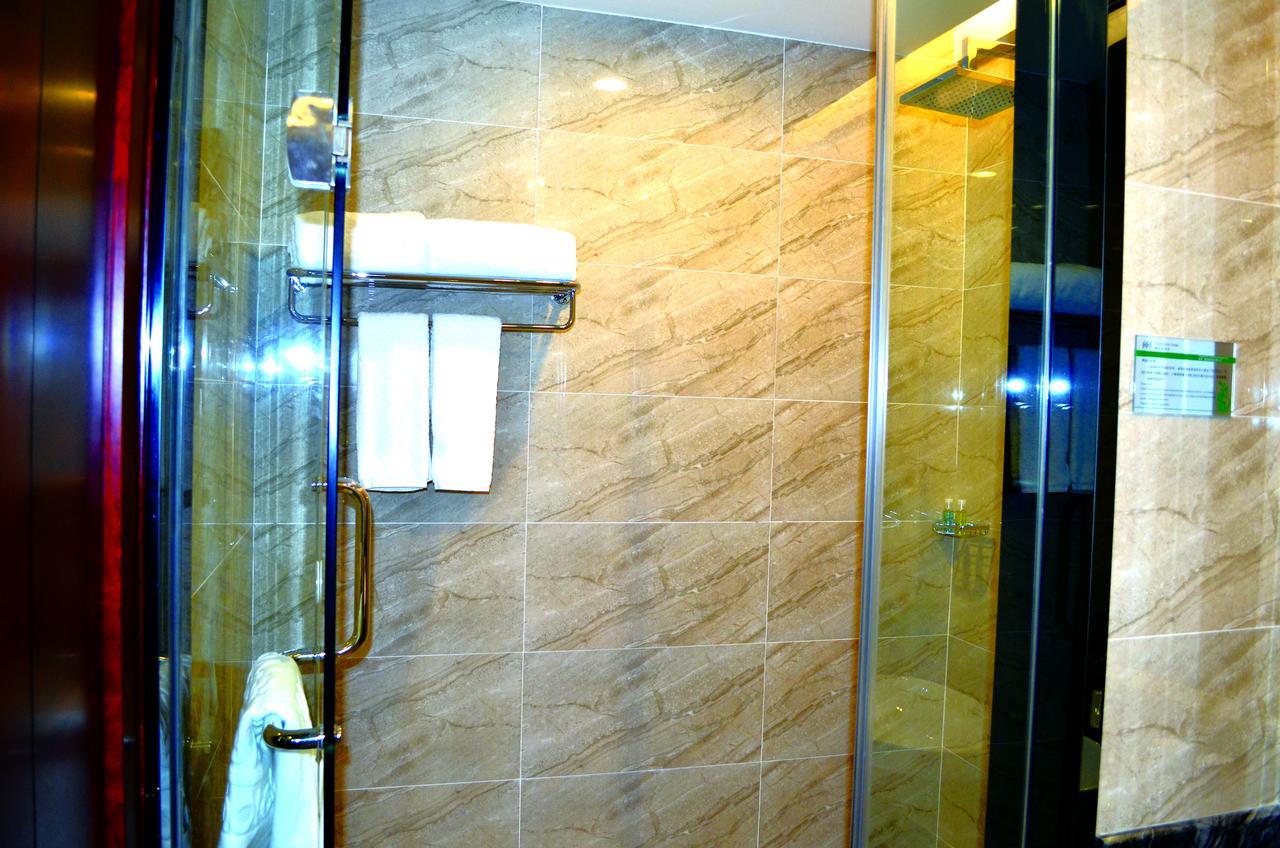 Manhatton Hotel Zhuhai Extérieur photo