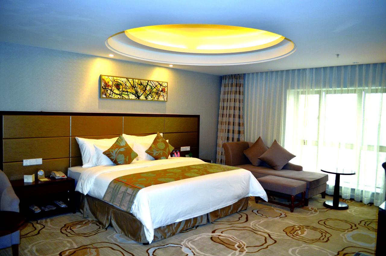Manhatton Hotel Zhuhai Extérieur photo