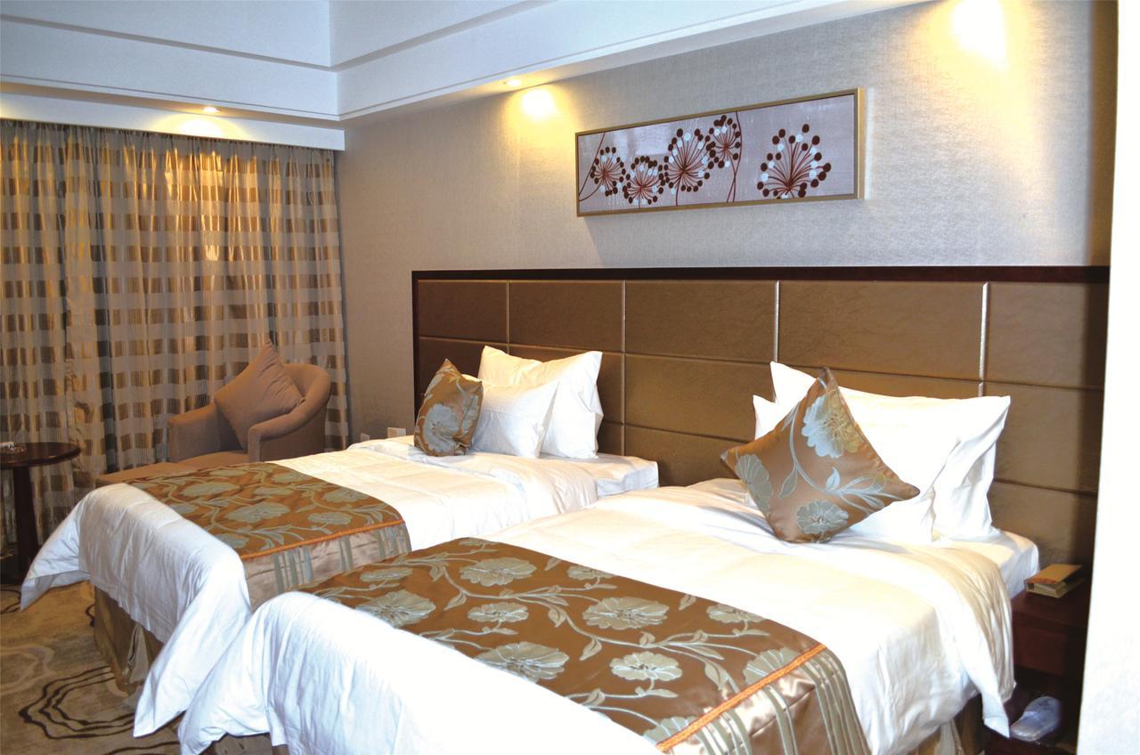 Manhatton Hotel Zhuhai Extérieur photo
