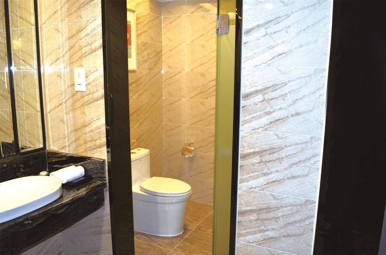 Manhatton Hotel Zhuhai Extérieur photo