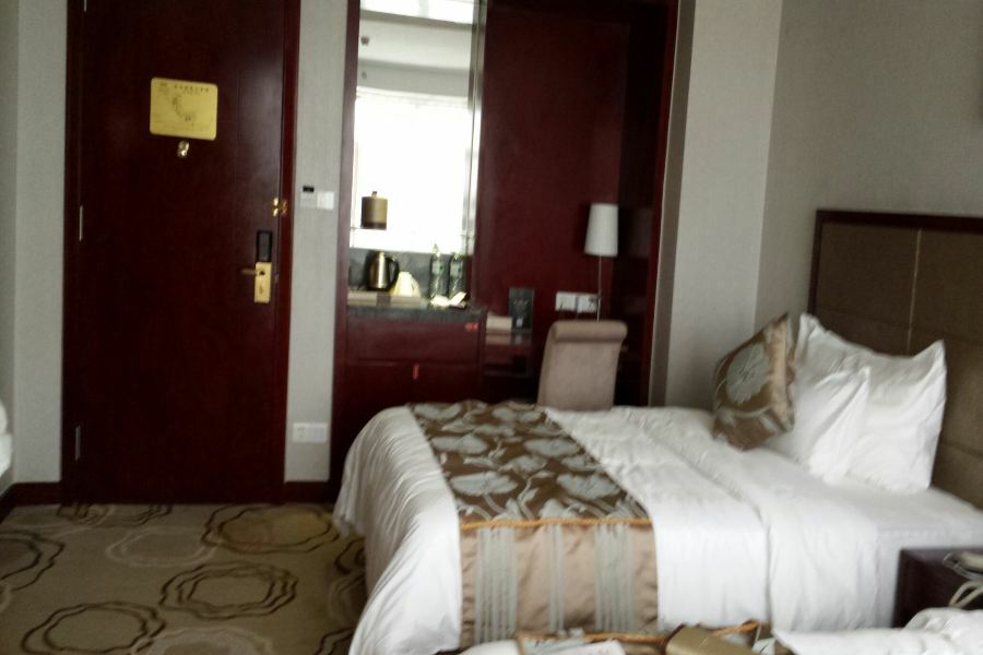 Manhatton Hotel Zhuhai Extérieur photo