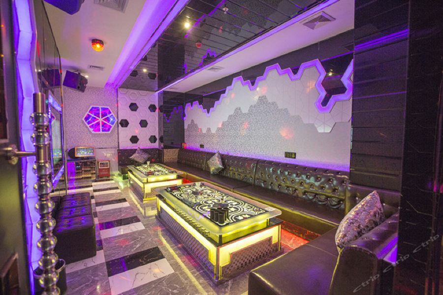 Manhatton Hotel Zhuhai Extérieur photo