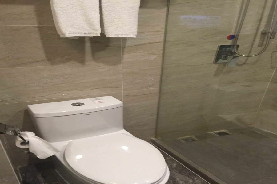 Manhatton Hotel Zhuhai Extérieur photo